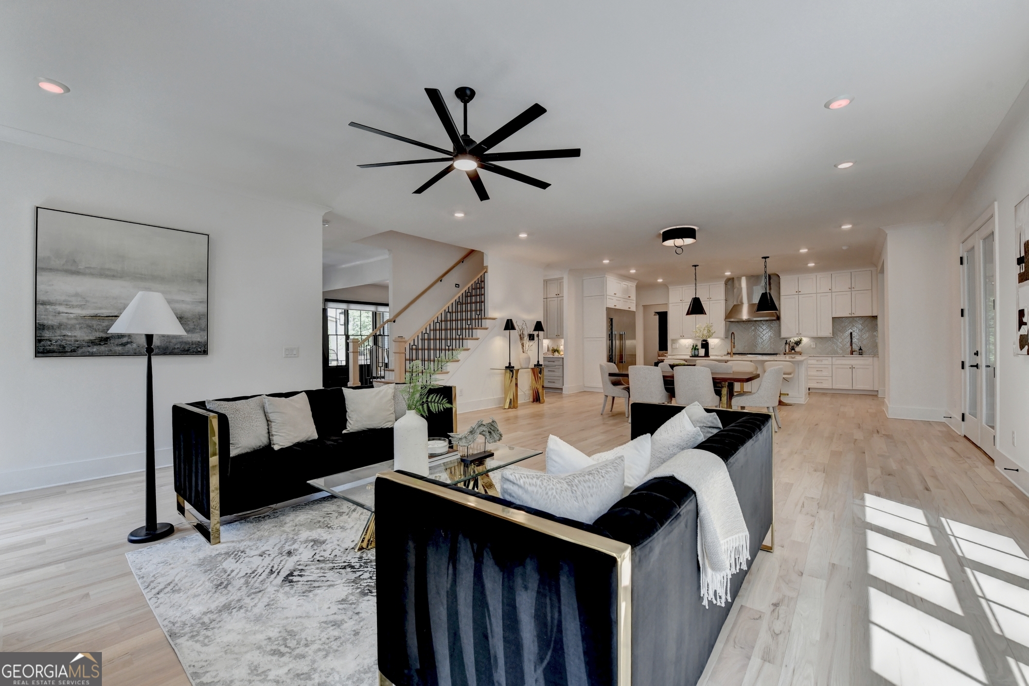 1370 Rumson Lane