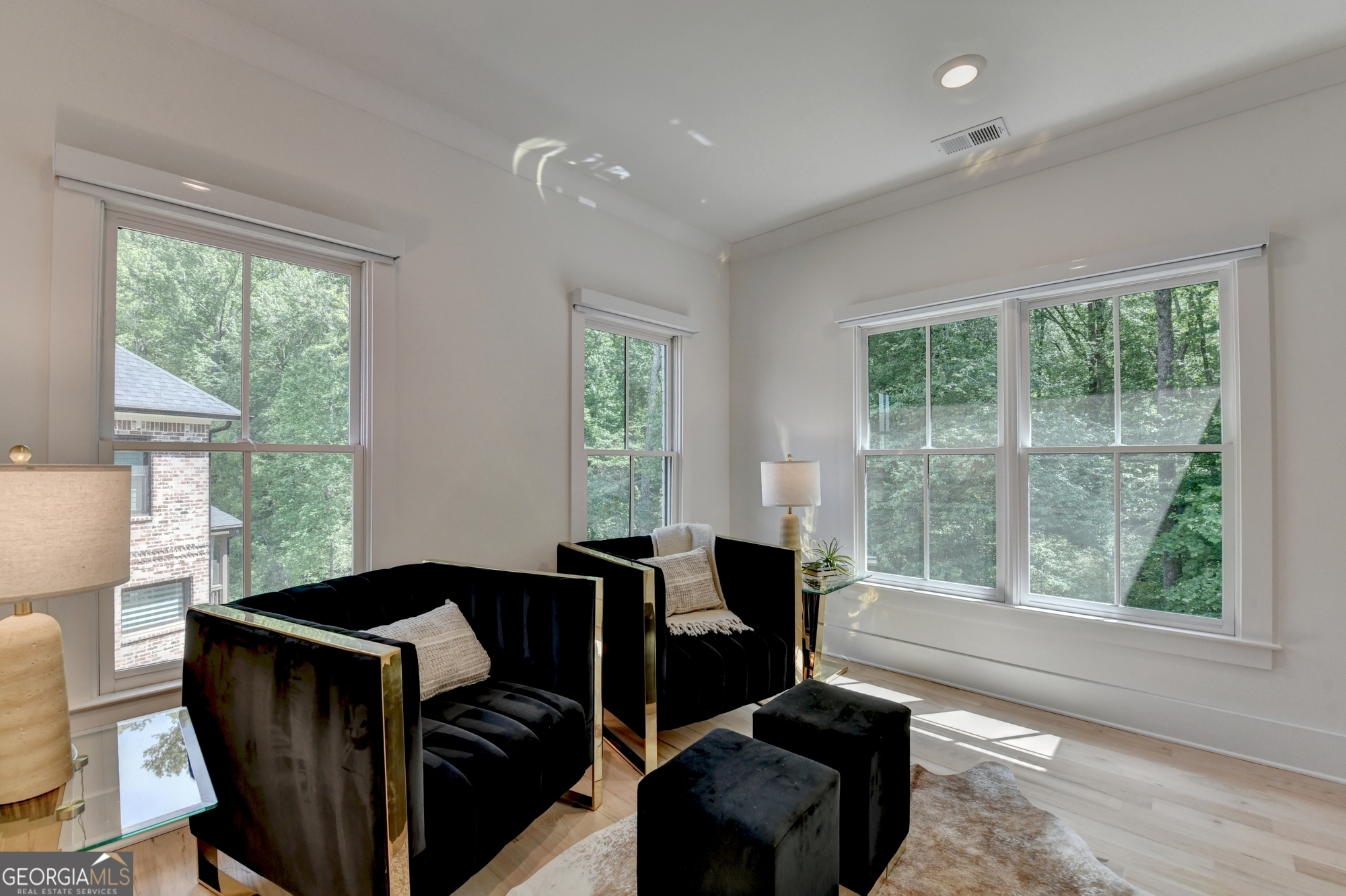 1370 Rumson Lane