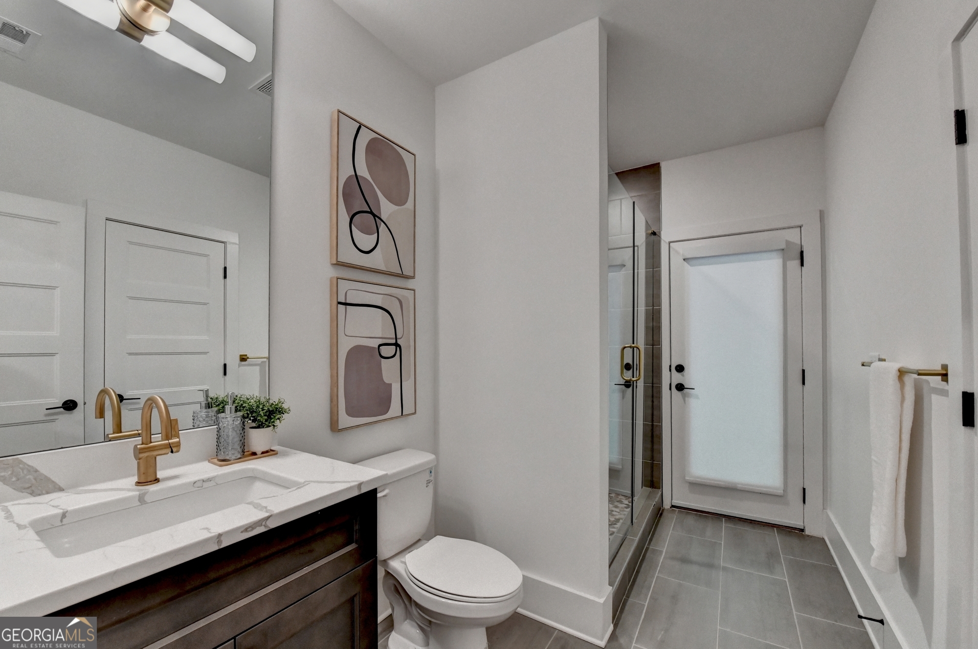 1370 Rumson Lane