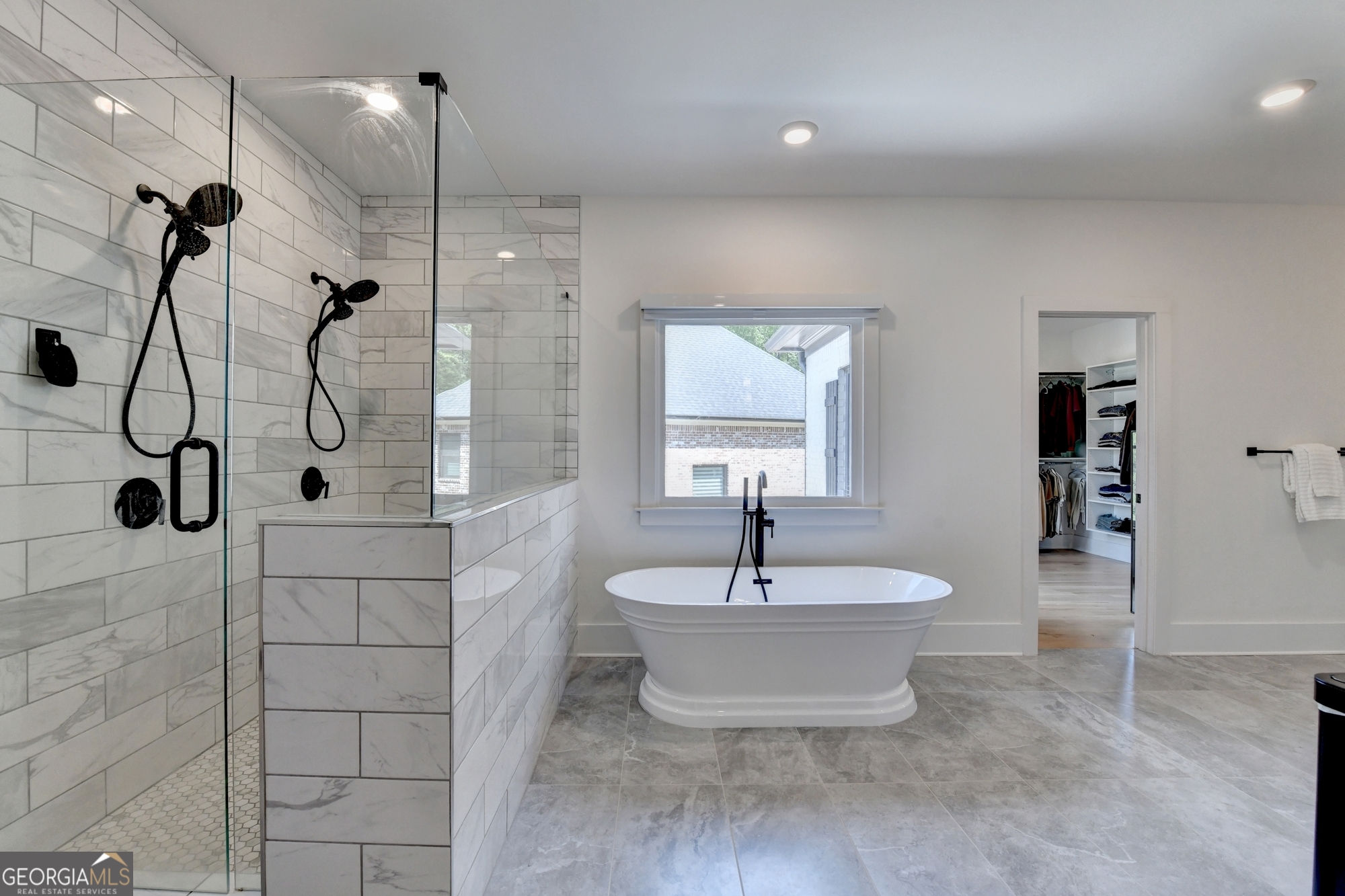 1370 Rumson Lane