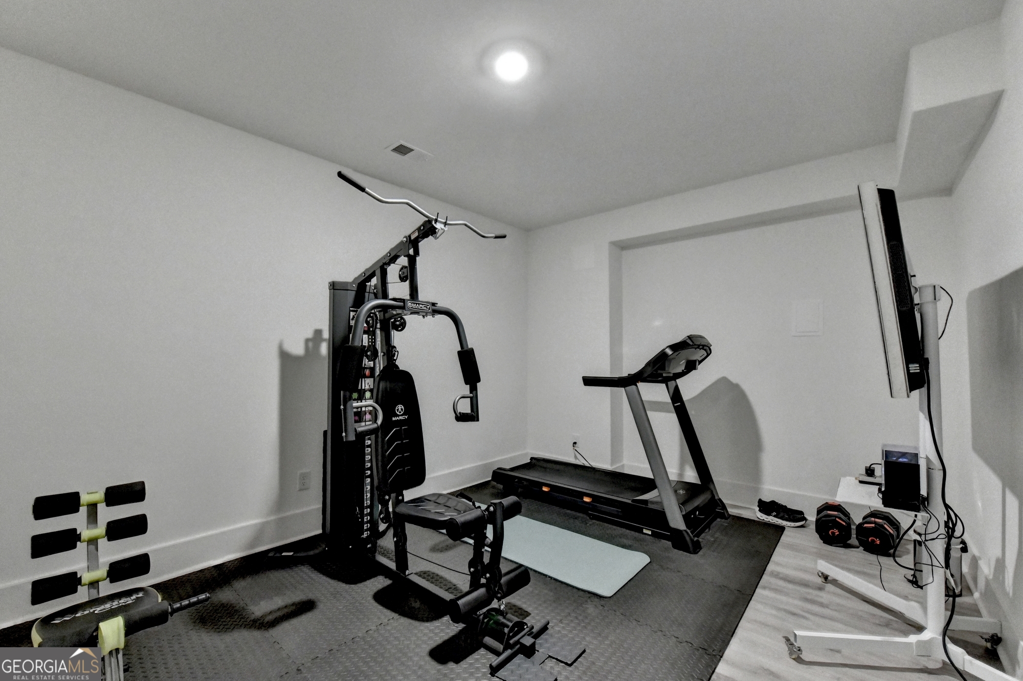1370 Rumson Lane