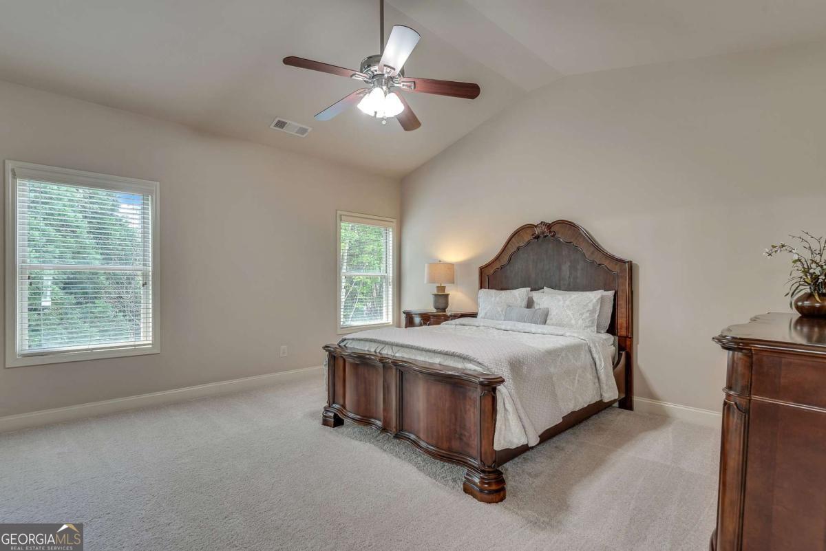 9005 Woodland Trail