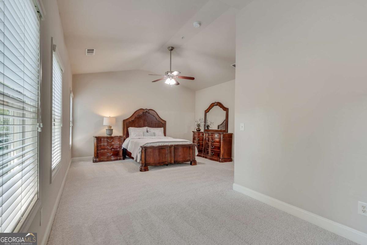 9005 Woodland Trail