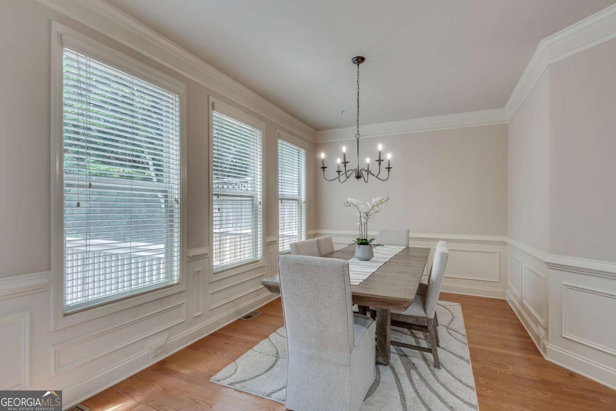 9005 Woodland Trail