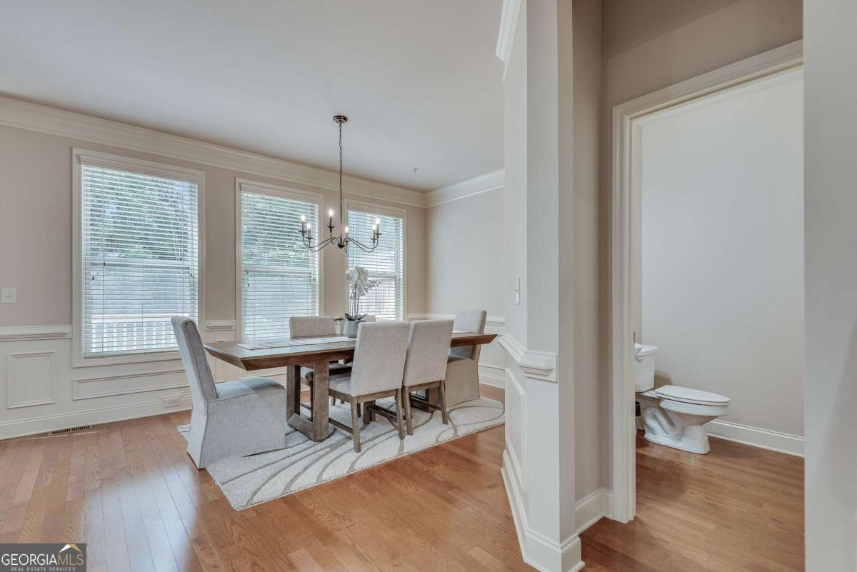 9005 Woodland Trail