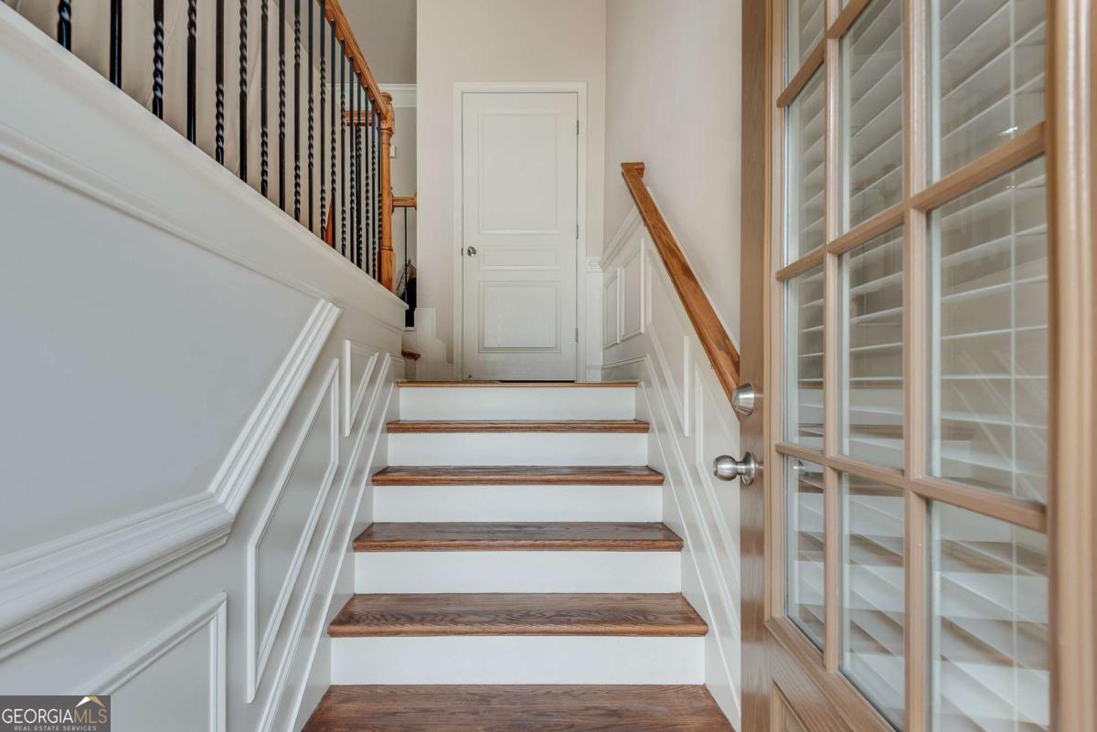 9005 Woodland Trail