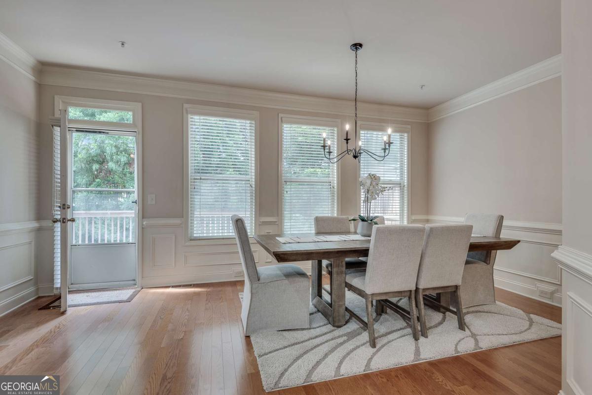 9005 Woodland Trail