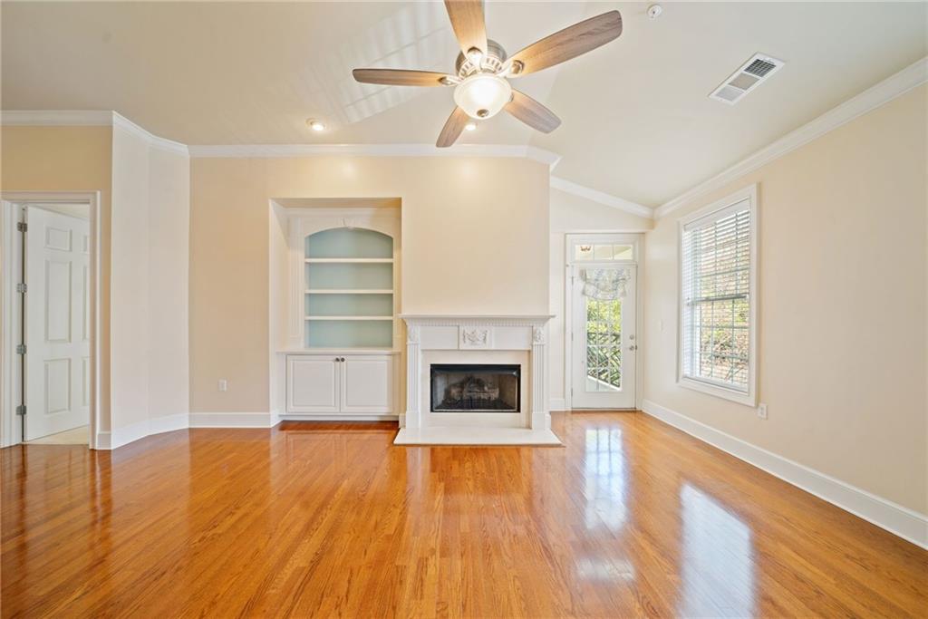 4955 Ivy Ridge Drive SE Unit 404