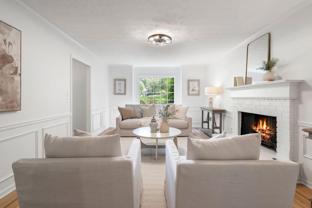 3214 Woodleaf Court