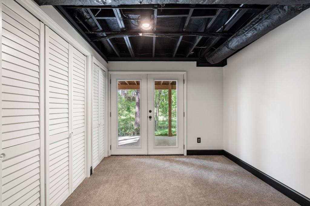 3214 Woodleaf Court