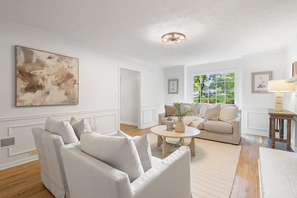 3214 Woodleaf Court