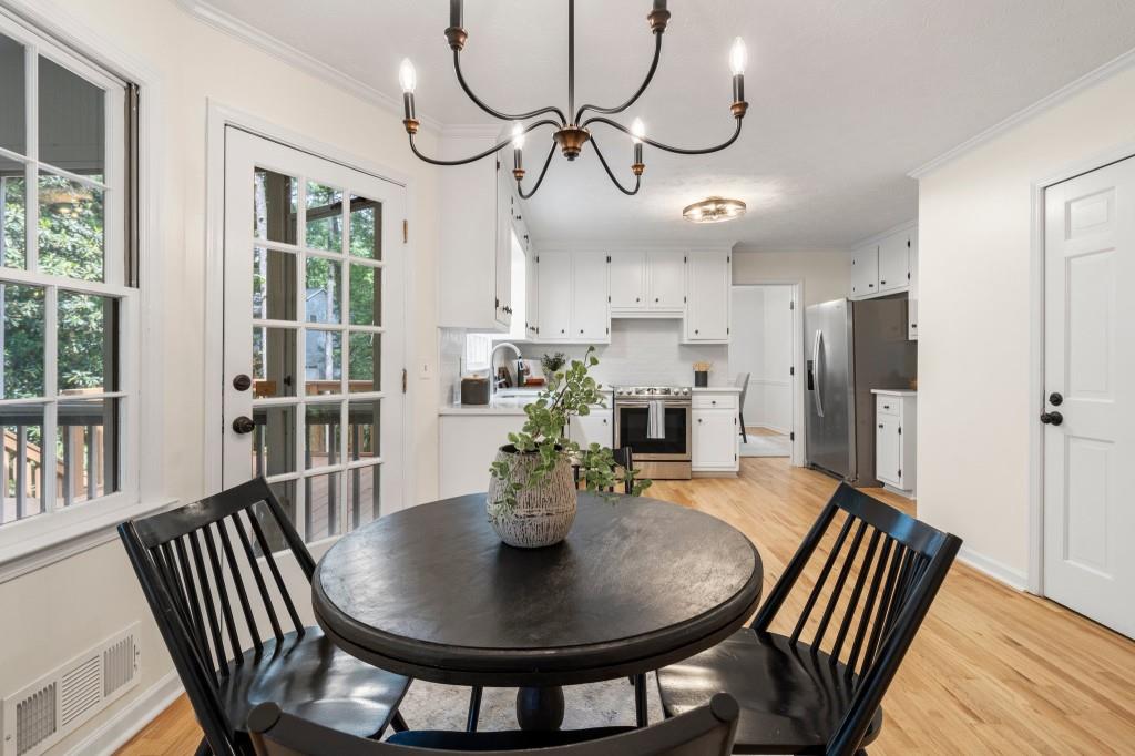 3214 Woodleaf Court