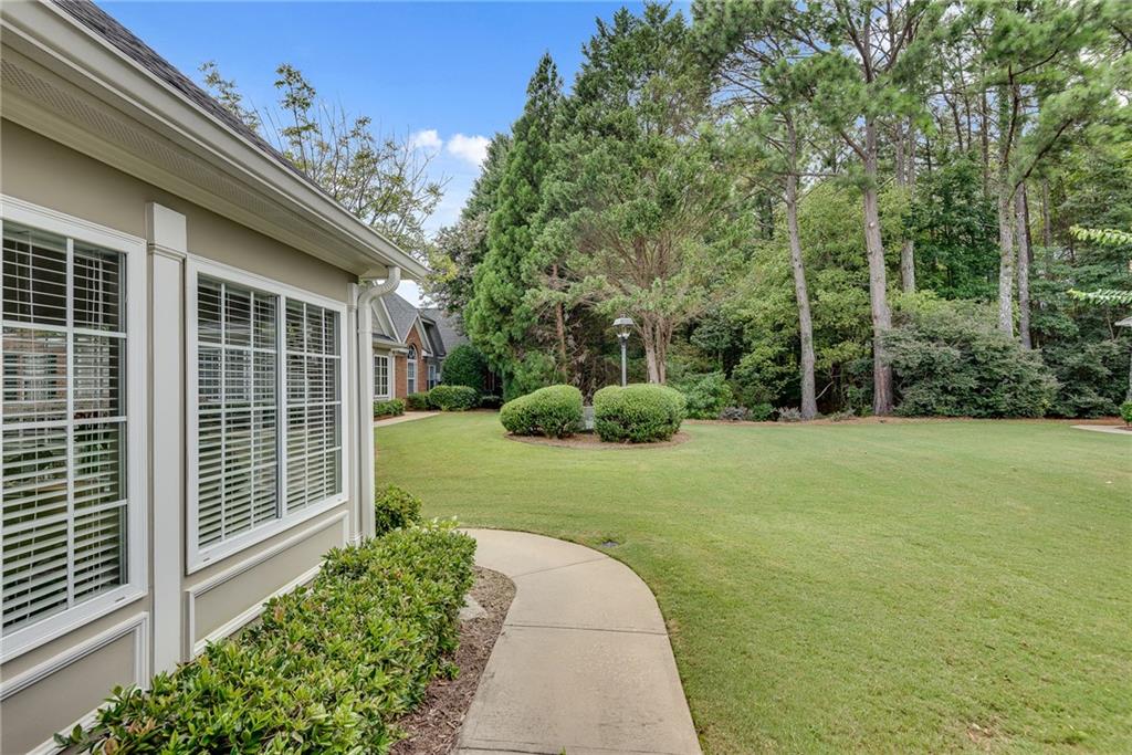 706 Village Lane