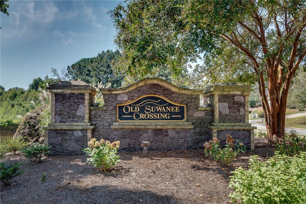 3675 Crescent Walk Lane