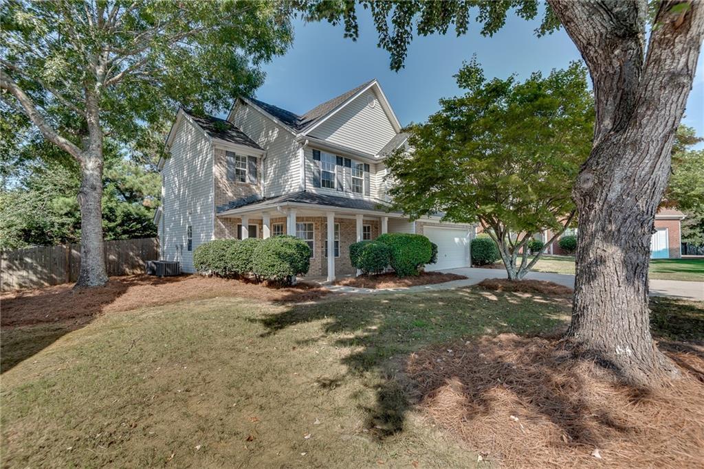 3675 Crescent Walk Lane
