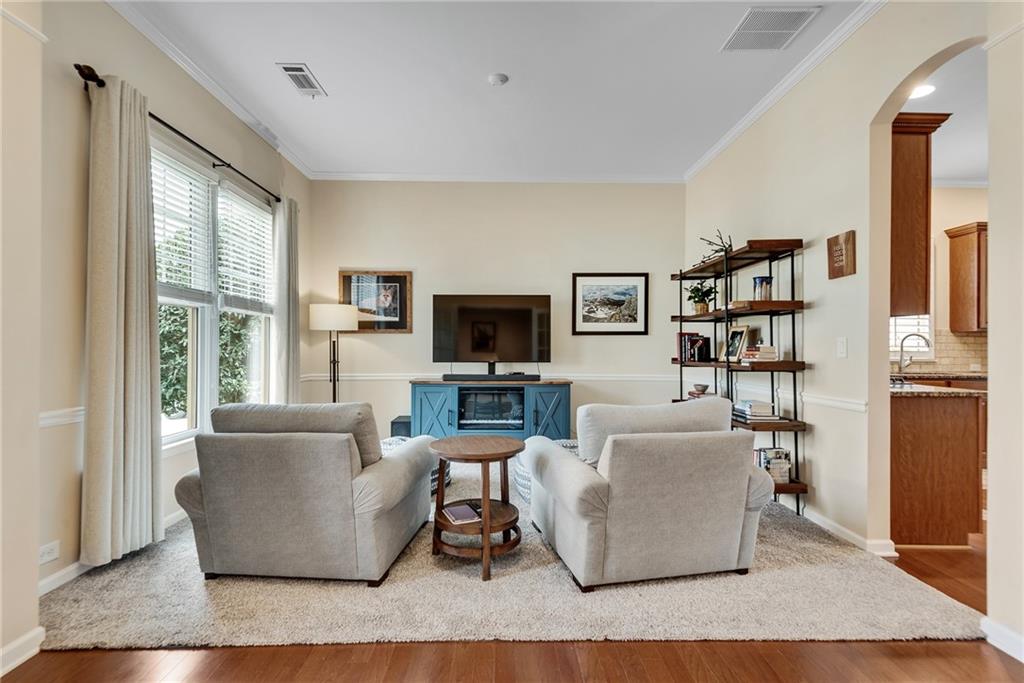 304 Woodridge Pass