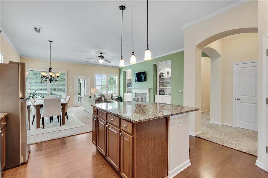 304 Woodridge Pass