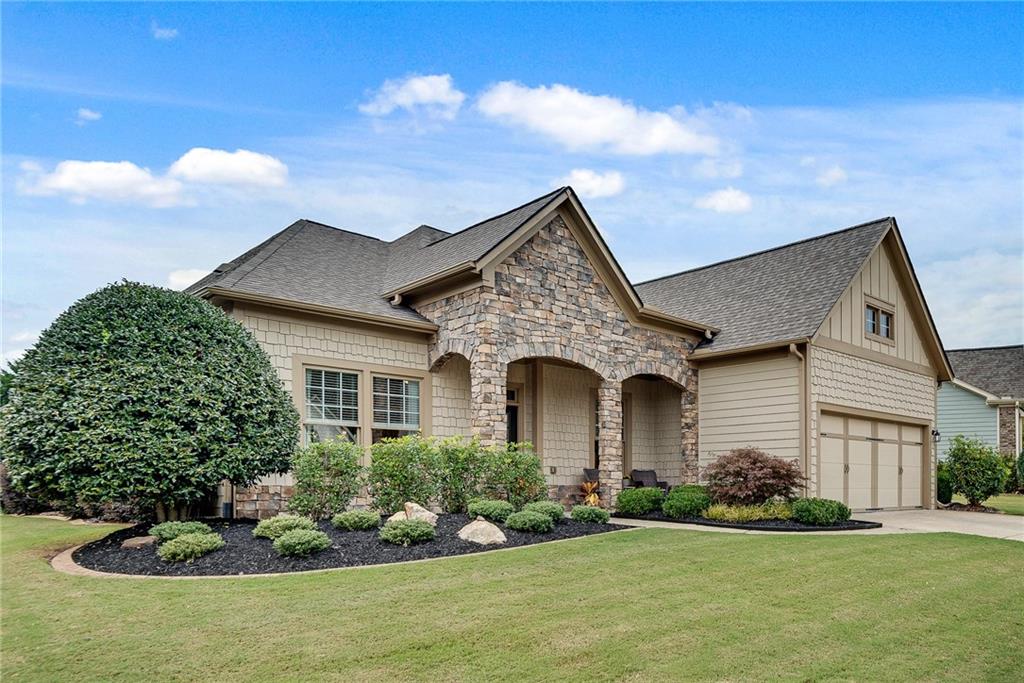 304 Woodridge Pass