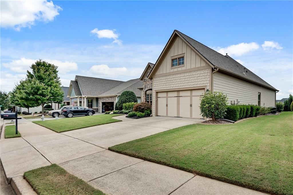 304 Woodridge Pass
