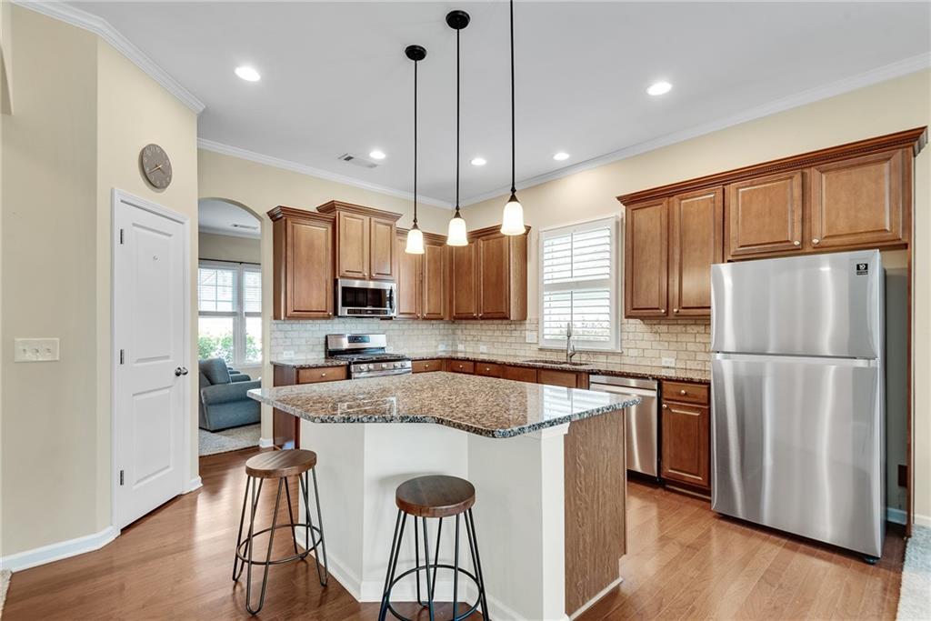 304 Woodridge Pass
