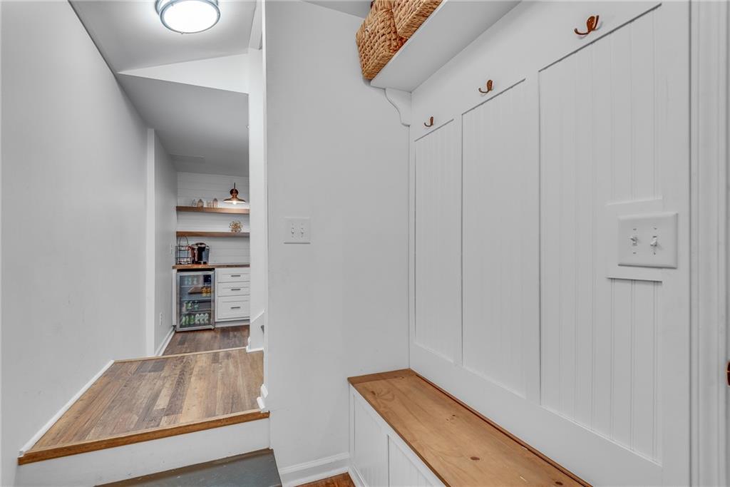 306 Glenvale Place