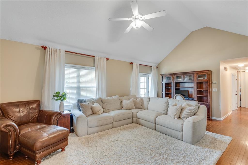 306 Glenvale Place
