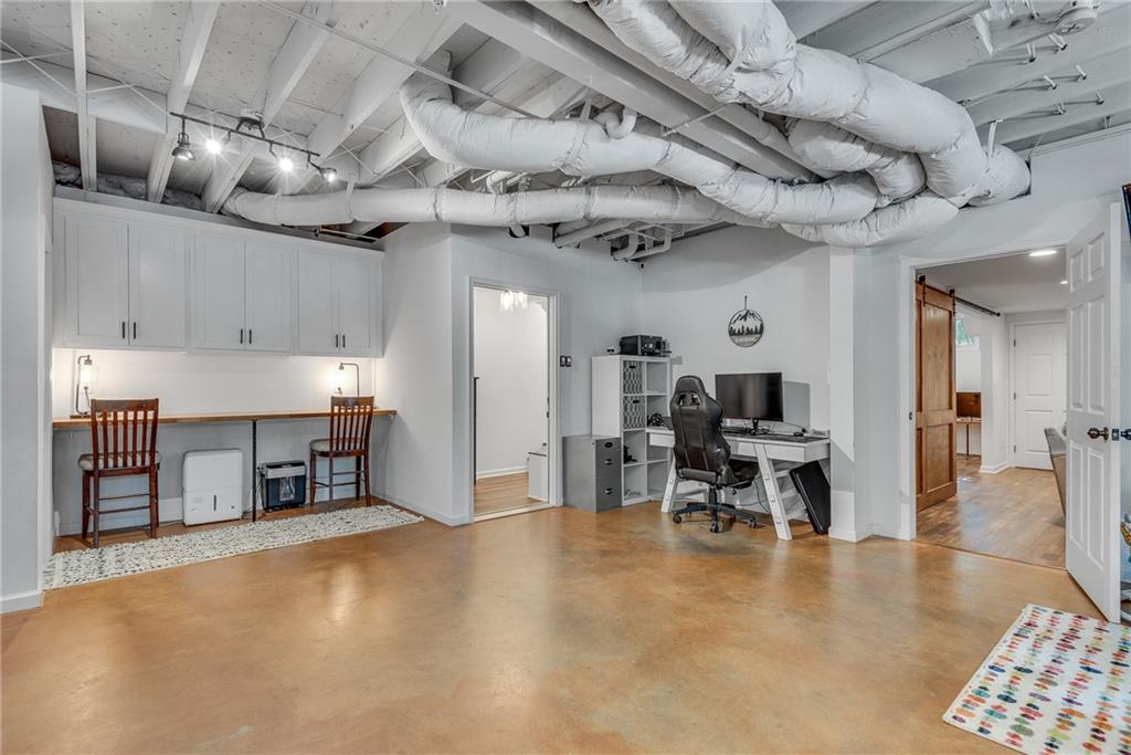 306 Glenvale Place
