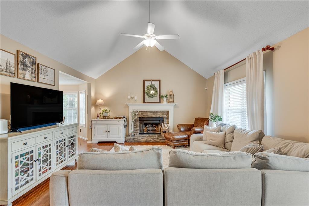 306 Glenvale Place