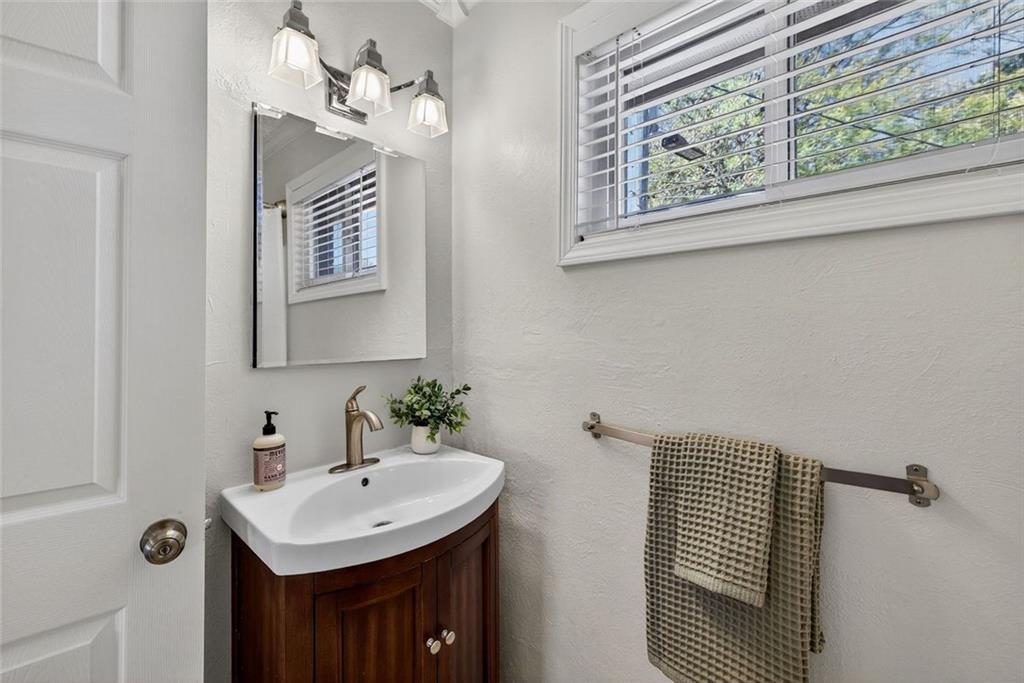 100 Biscayne Drive NW Unit E4