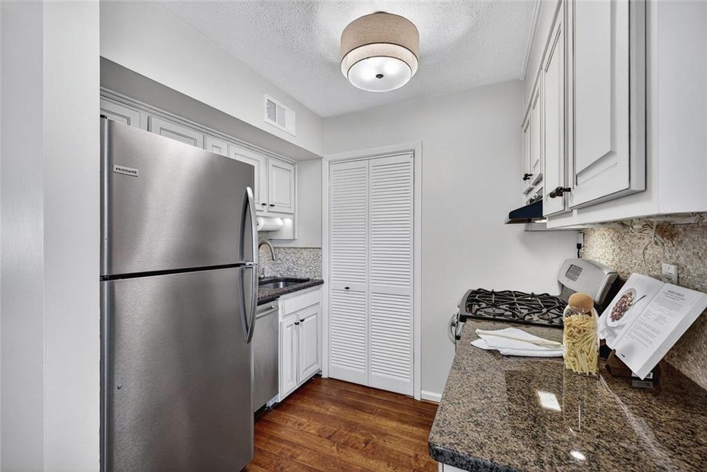 100 Biscayne Drive NW Unit E4