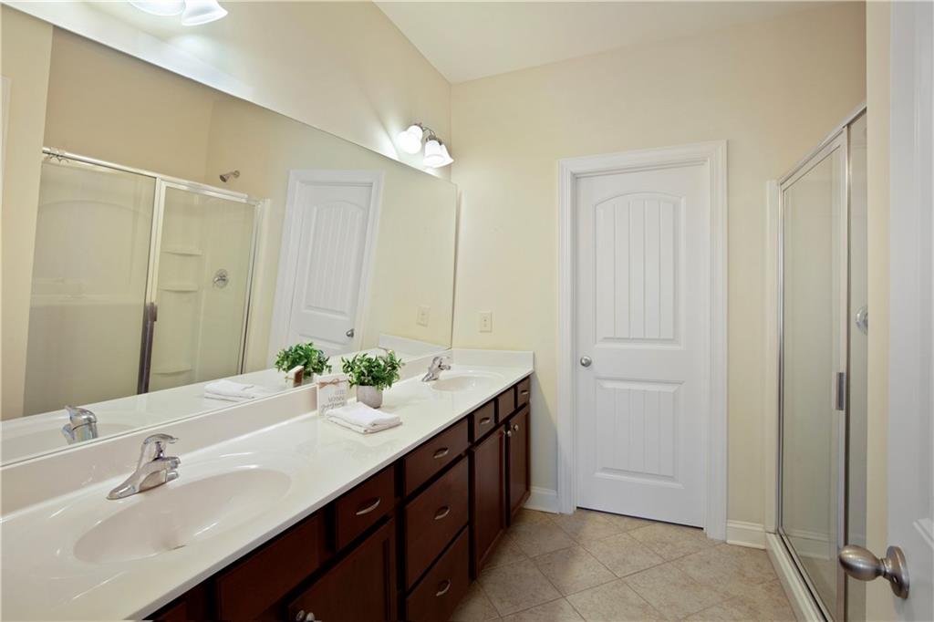 6120 Bluff Heights Drive