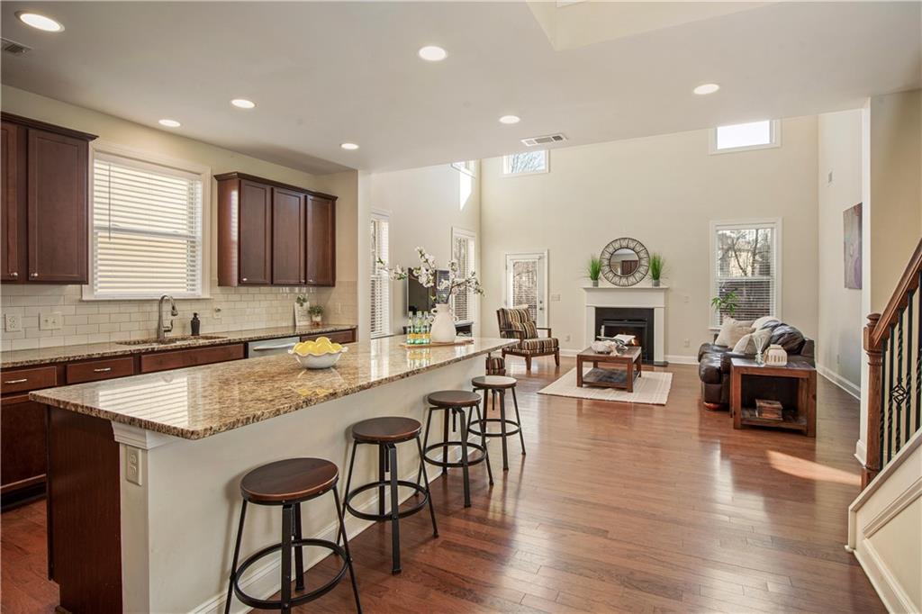 6120 Bluff Heights Drive