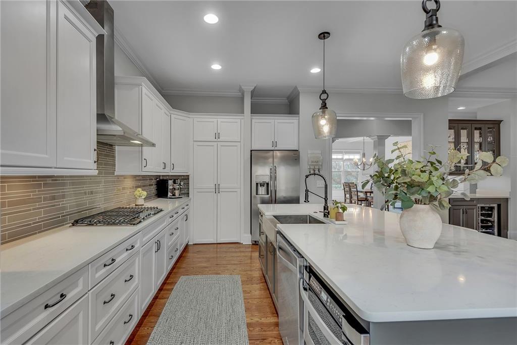 165 Highland Oaks Court