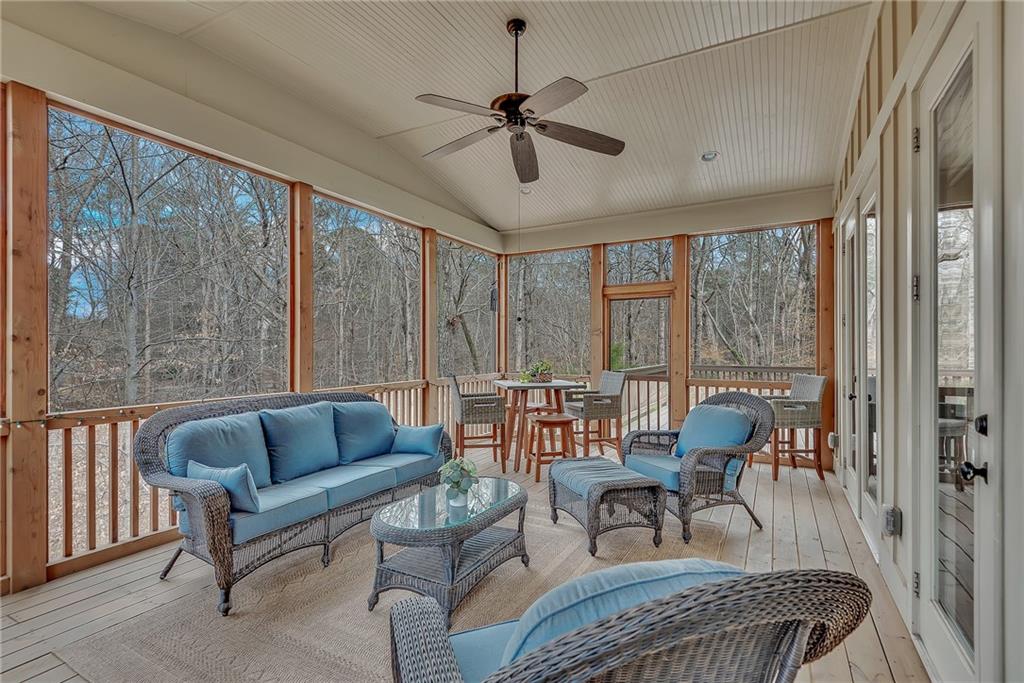 165 Highland Oaks Court