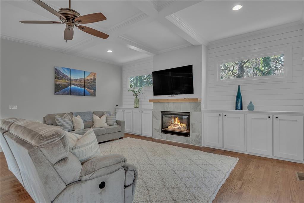 165 Highland Oaks Court