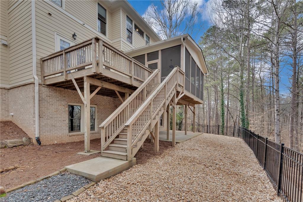 165 Highland Oaks Court