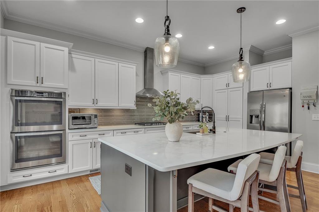 165 Highland Oaks Court