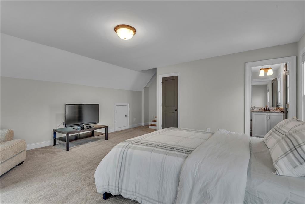 165 Highland Oaks Court