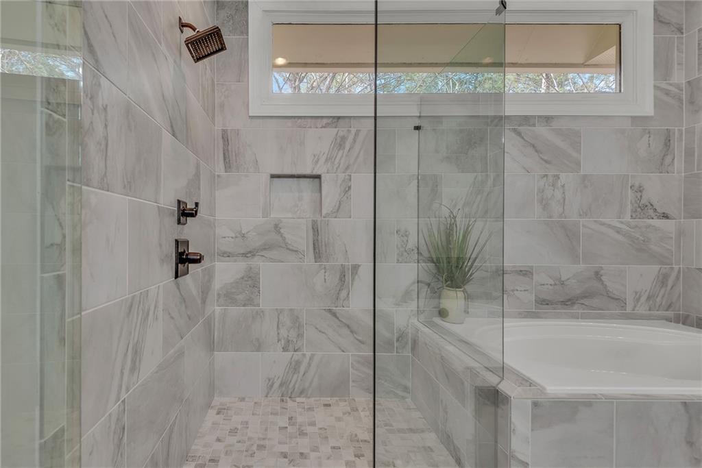 165 Highland Oaks Court