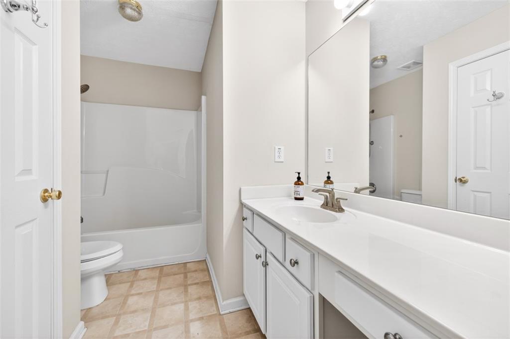 1585 Highland Farm Drive