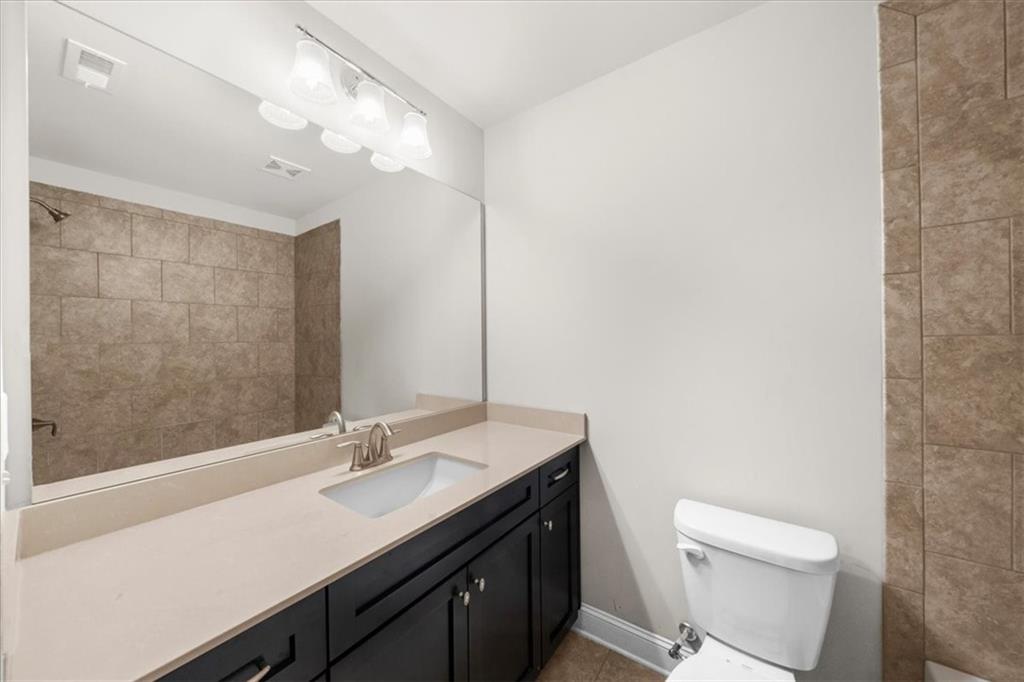 1097 Township Square