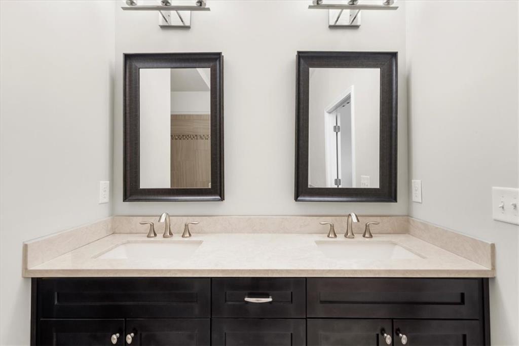 1097 Township Square