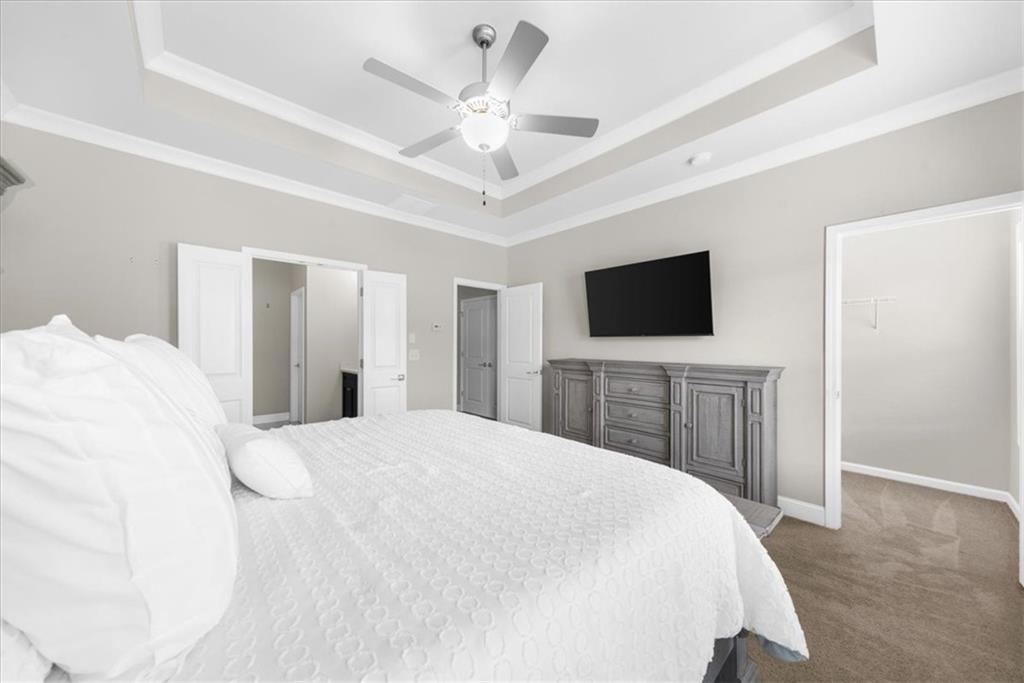 1097 Township Square