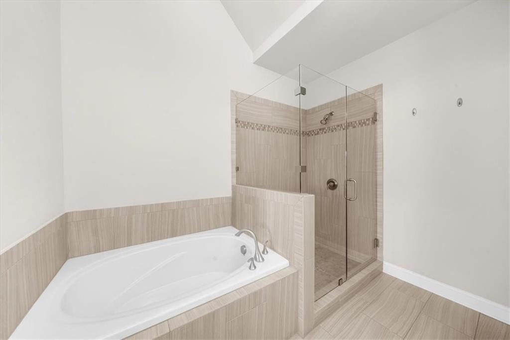 1097 Township Square