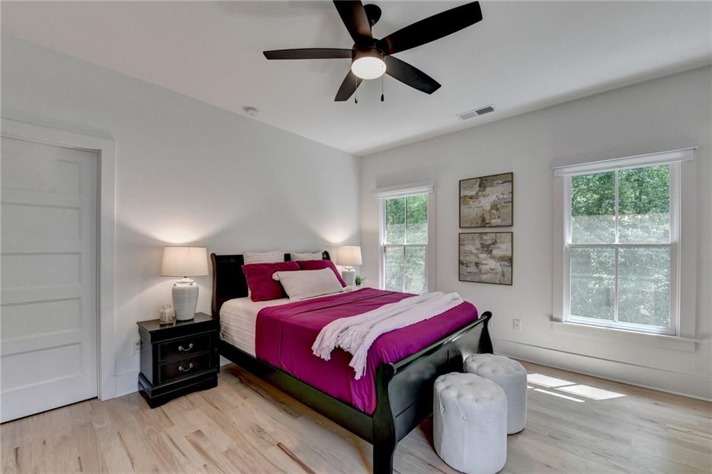 1370 Rumson Lane