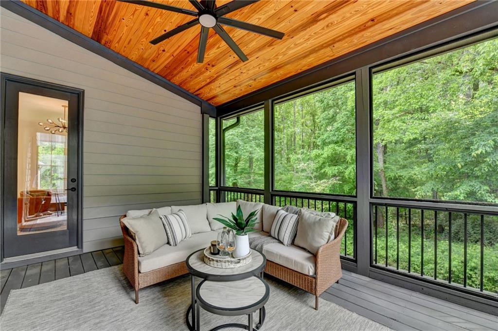 1370 Rumson Lane