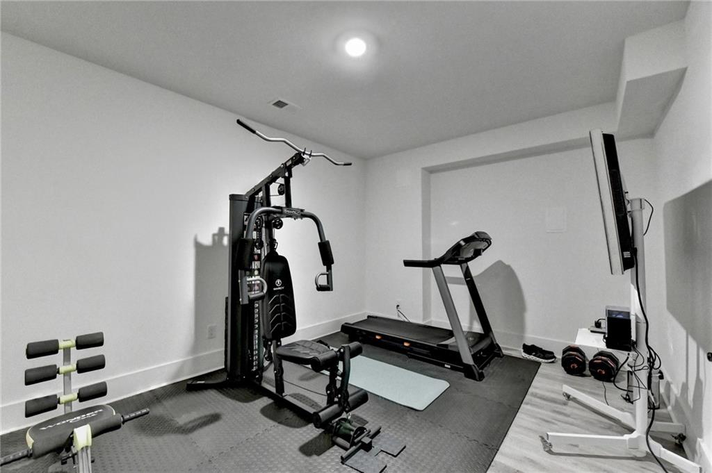 1370 Rumson Lane