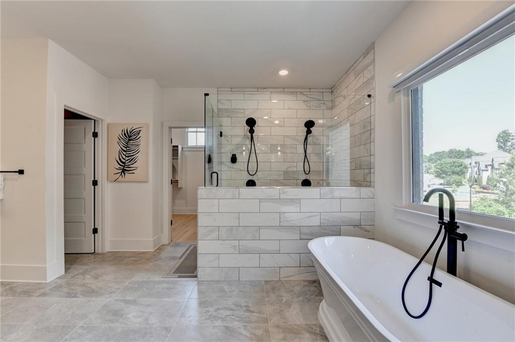 1370 Rumson Lane