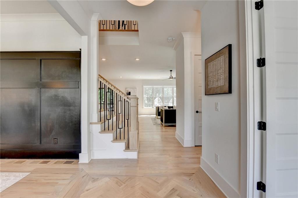 1370 Rumson Lane