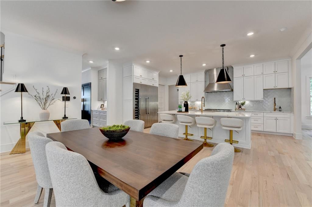 1370 Rumson Lane